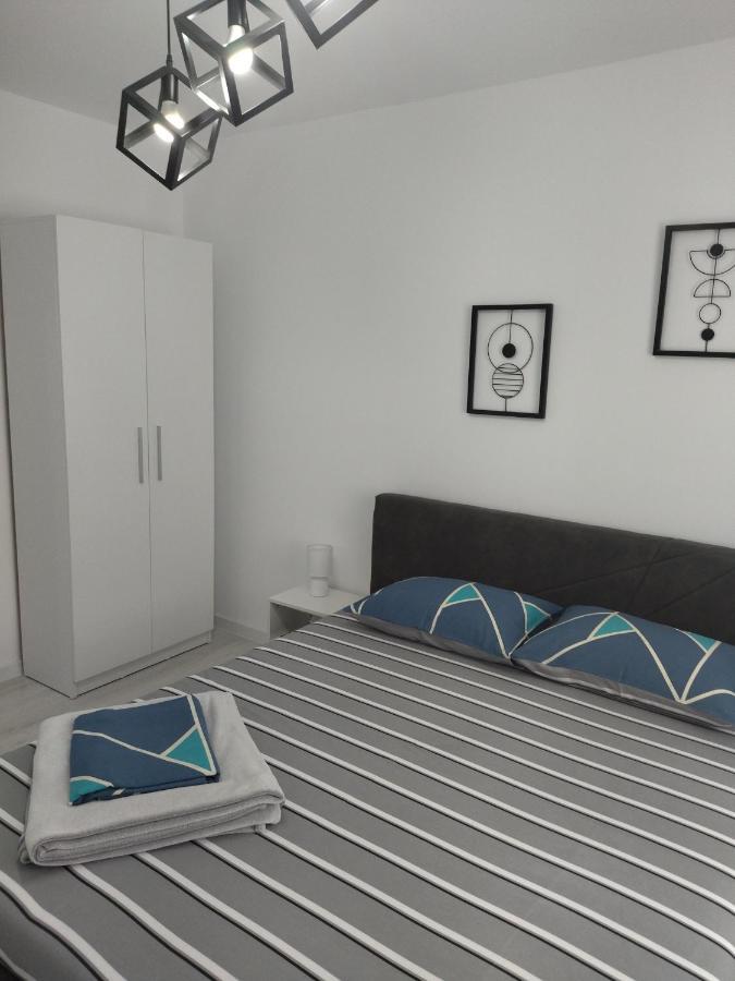 Apartament Max. Confort Tulcea Exterior photo